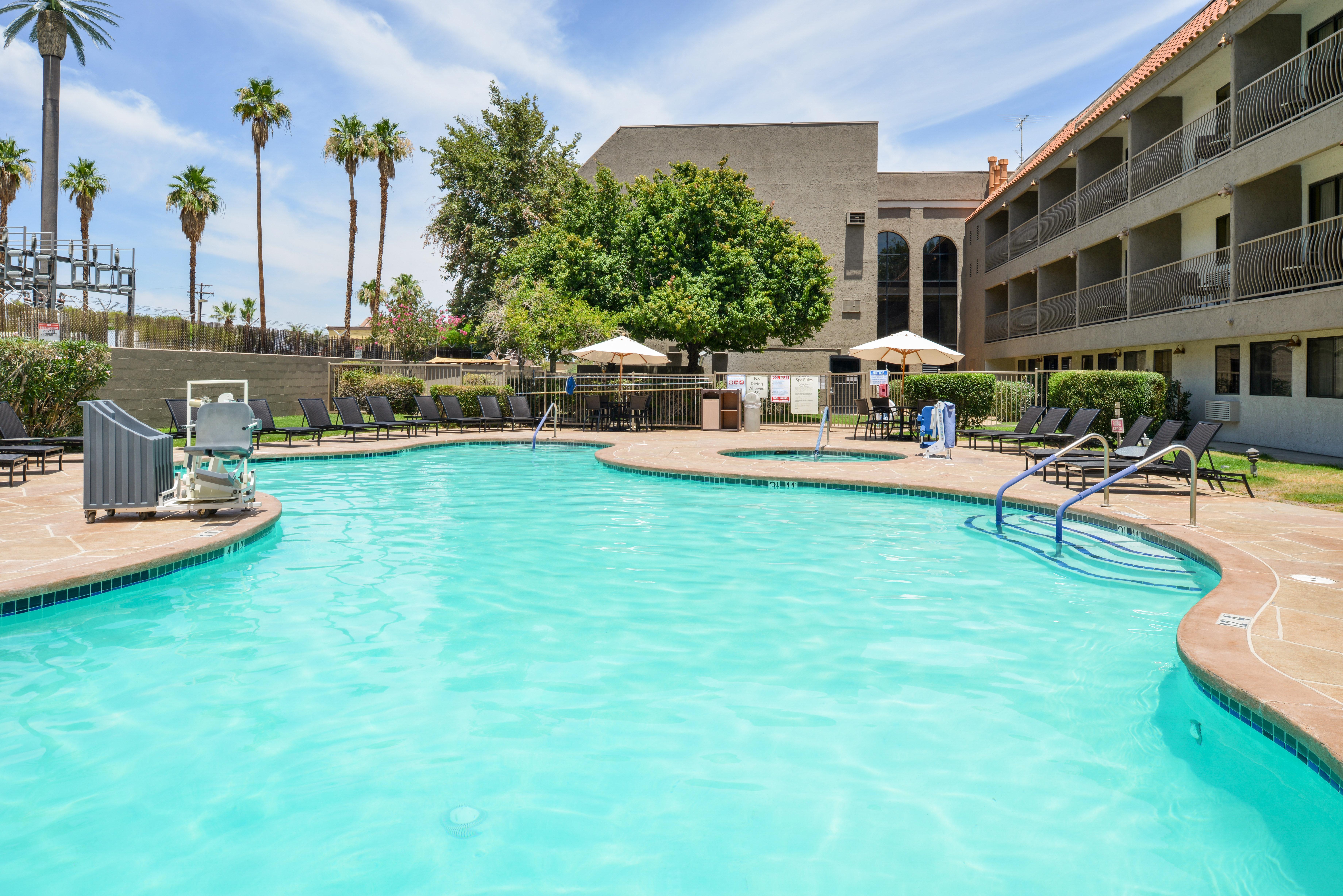 Holiday Inn Express Palm Desert By Ihg Exterior foto