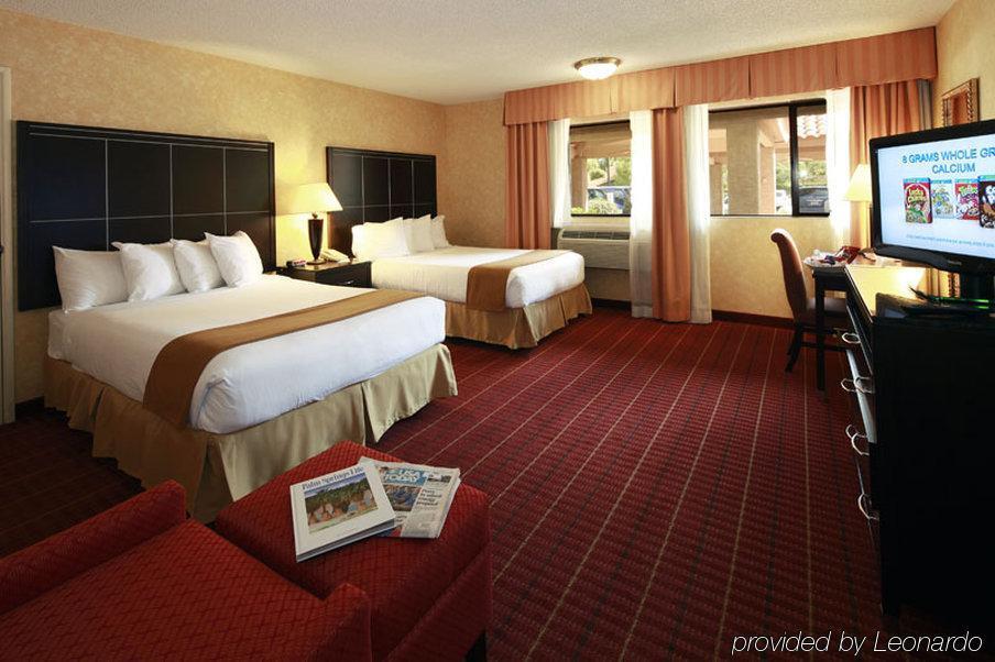 Holiday Inn Express Palm Desert, An Ihg Hotel Zimmer foto